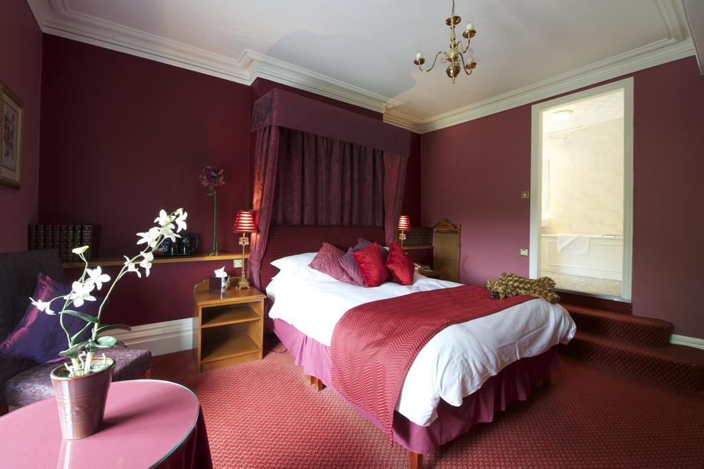 Macdonald Egerton House Hotel Bolton Room photo